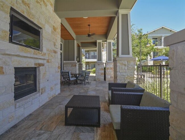 Building Photo - 11300 Farrah Ln