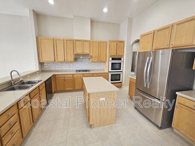 Building Photo - 16023 Ivy Lake Dr