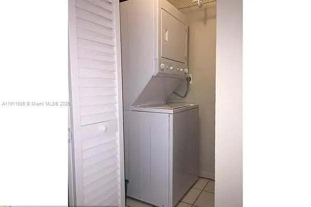 Building Photo - 1752 NW 3rd Terrace