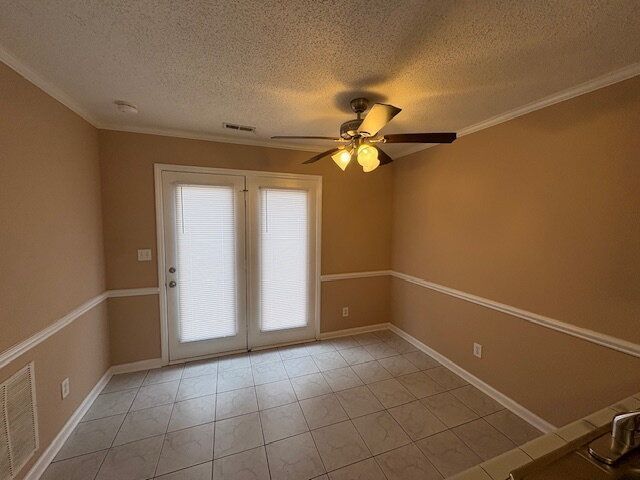 Building Photo - 3800 Sterling Pointe Dr