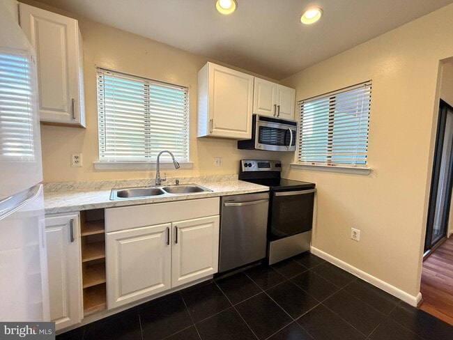 Building Photo - 8684 Inyo Pl