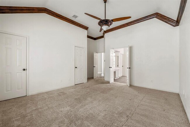 Building Photo - 1123 Misty Lake Dr