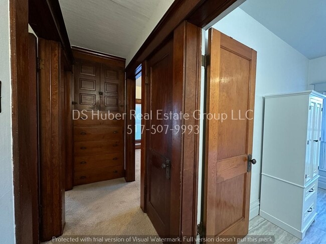 Building Photo - 1027 Climax St