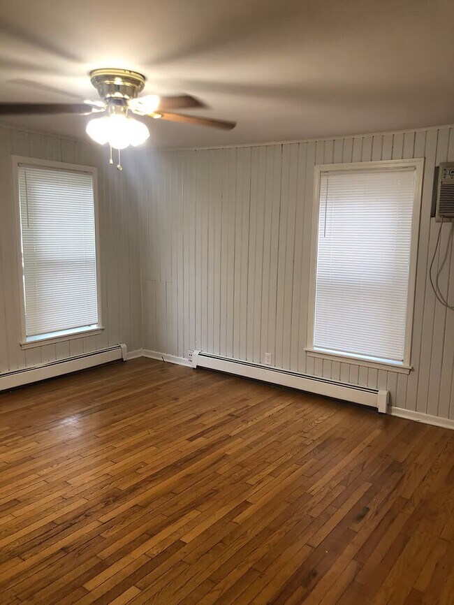 206-1 living room - 206 N. Normal