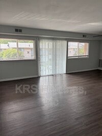 Building Photo - 5604 Crenshaw Rd