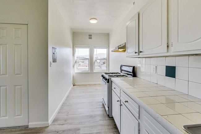 Floorplan - 1616 35th Avenue