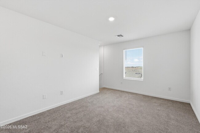 Building Photo - 12232 N Manley Ave