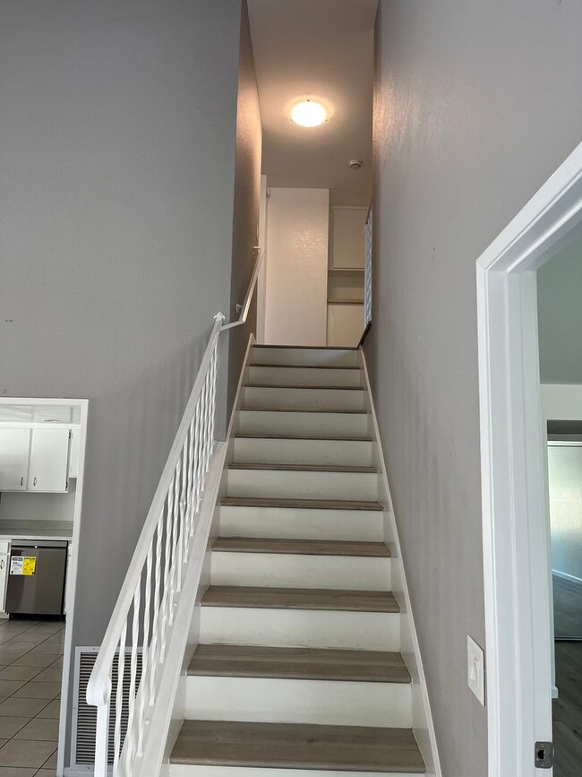 Building Photo - Conveniently located home featuring 2 main bedrooms!
