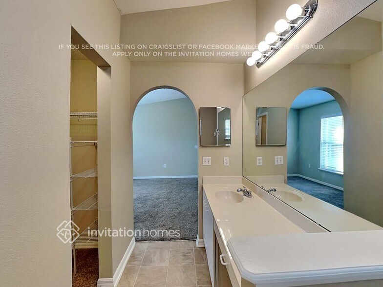 Building Photo - 7378 Overland Park Blvd