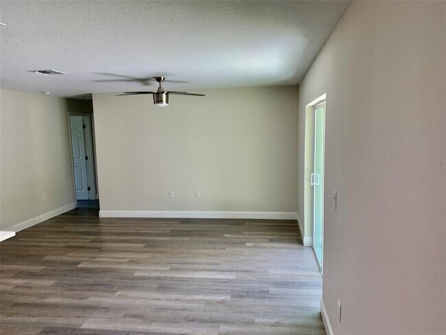 Building Photo - 6338 Lenape Ln