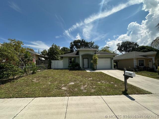 Building Photo - 1731 Lavue Ave