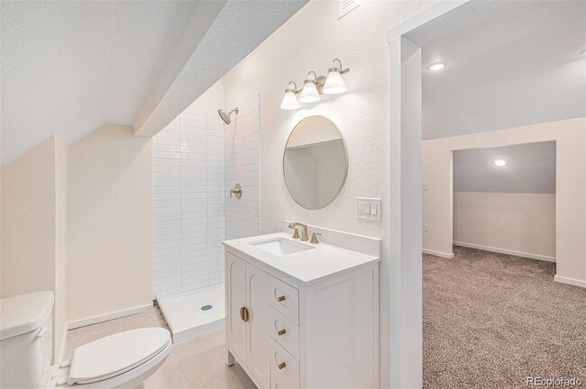 Building Photo - 2328 N Race St