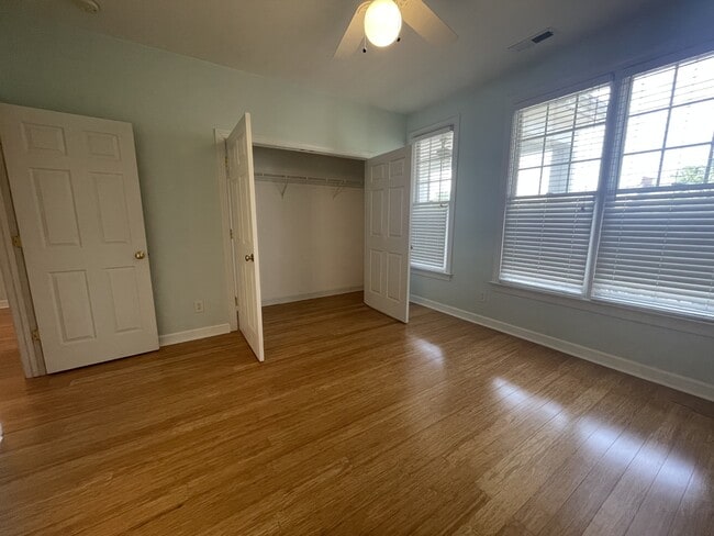 Building Photo - 701 Copperline Dr