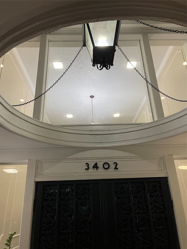 Building Photo - 3400 Timmons Ln