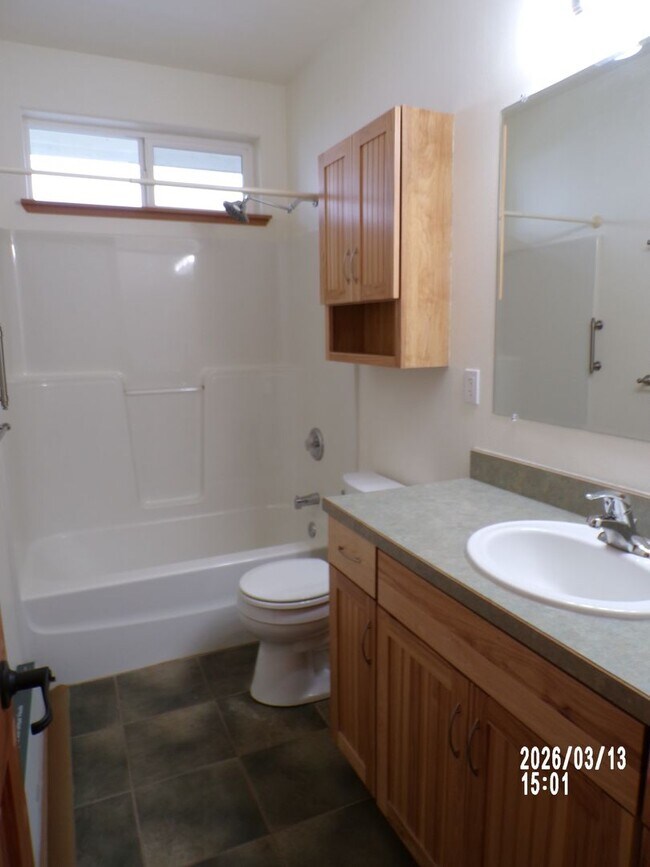 Building Photo - 4510 NW Queens Ave