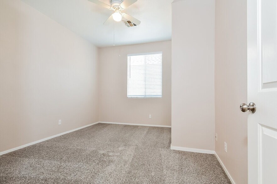 Building Photo - 9660 Flying Eagle Ln