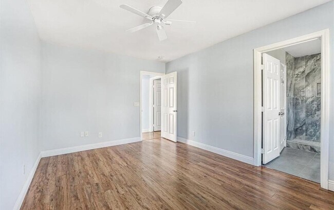 Building Photo - 24121 El Tiradore Cir