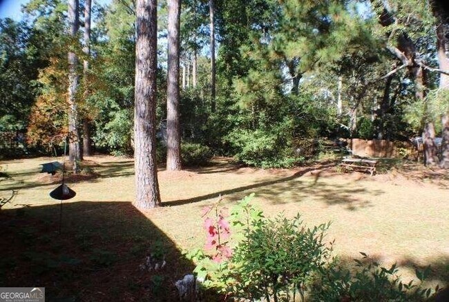 Building Photo - 1306 Edgewood Dr