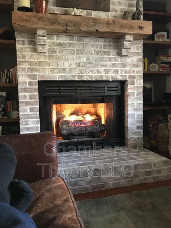 Building Photo - 16 Honeybee Ave