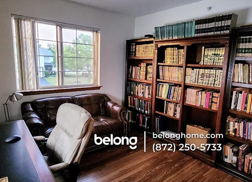 Building Photo - 1157 Cambria Ln S