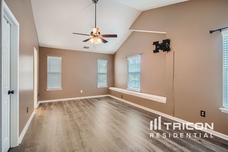 Building Photo - 2638 Rozzelles Landing Dr