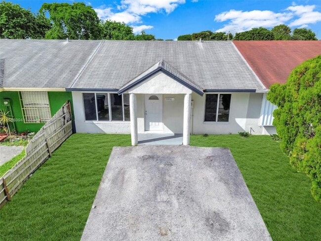Primary Photo - 3 bedroom in Miami Gardens FL 33055