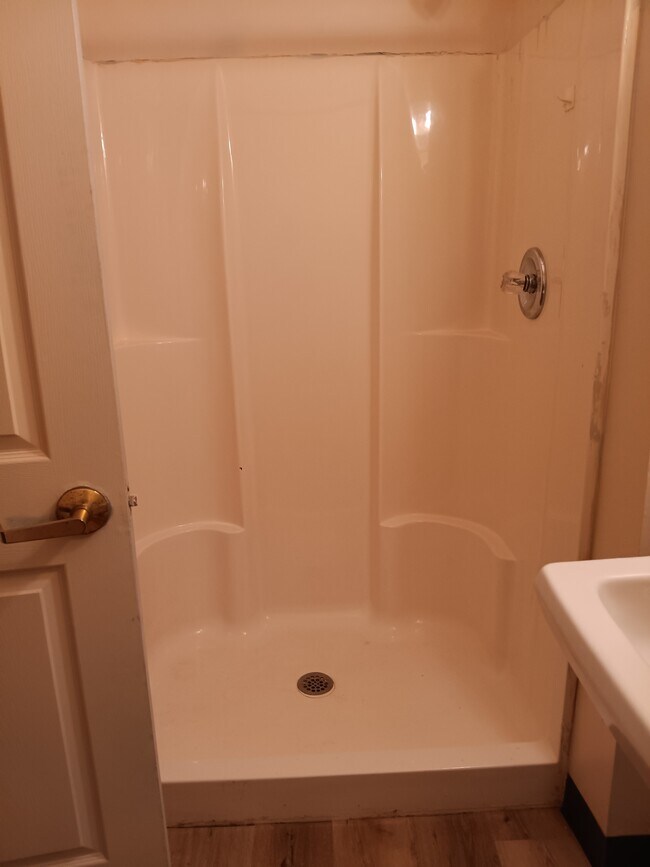 Building Photo - Irvine Renaissance