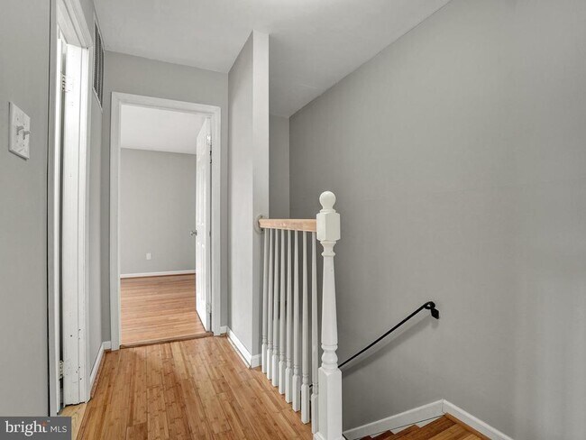 Building Photo - 94 Blueridge Ct