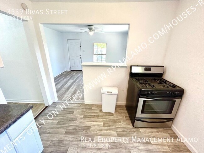 Building Photo - **APPLICATION RECEIVED** **MOVE-IN SPECIAL...