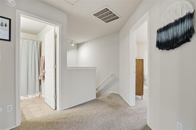 Building Photo - 4501 Whispering Valley Dr