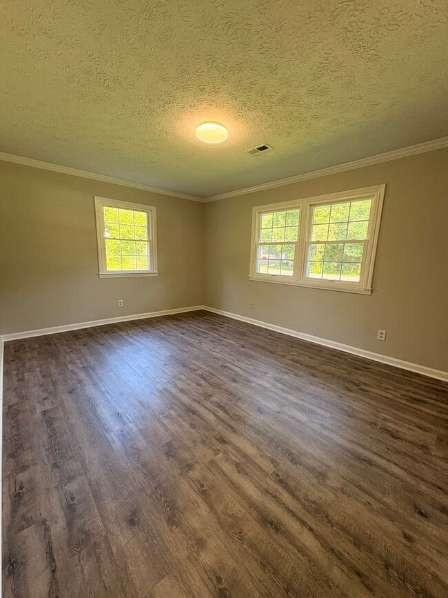 Building Photo - Spacious 3-Bedroom Ranch Home in Thomasville