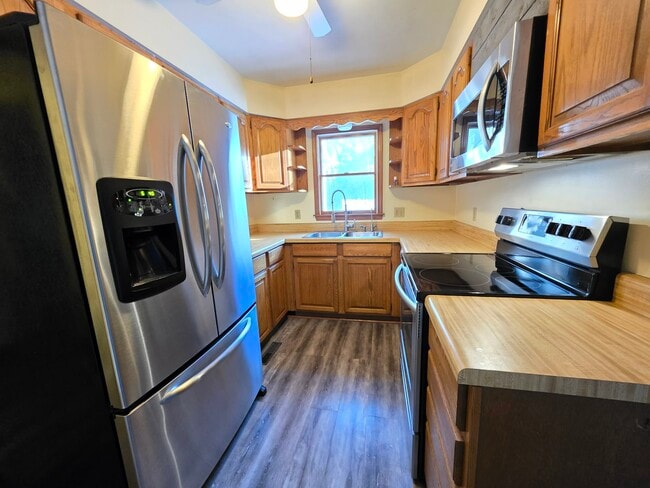 Building Photo - 29325 W Line Rd