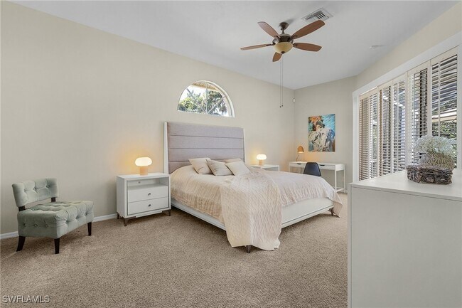 Building Photo - 258 Monterey Dr