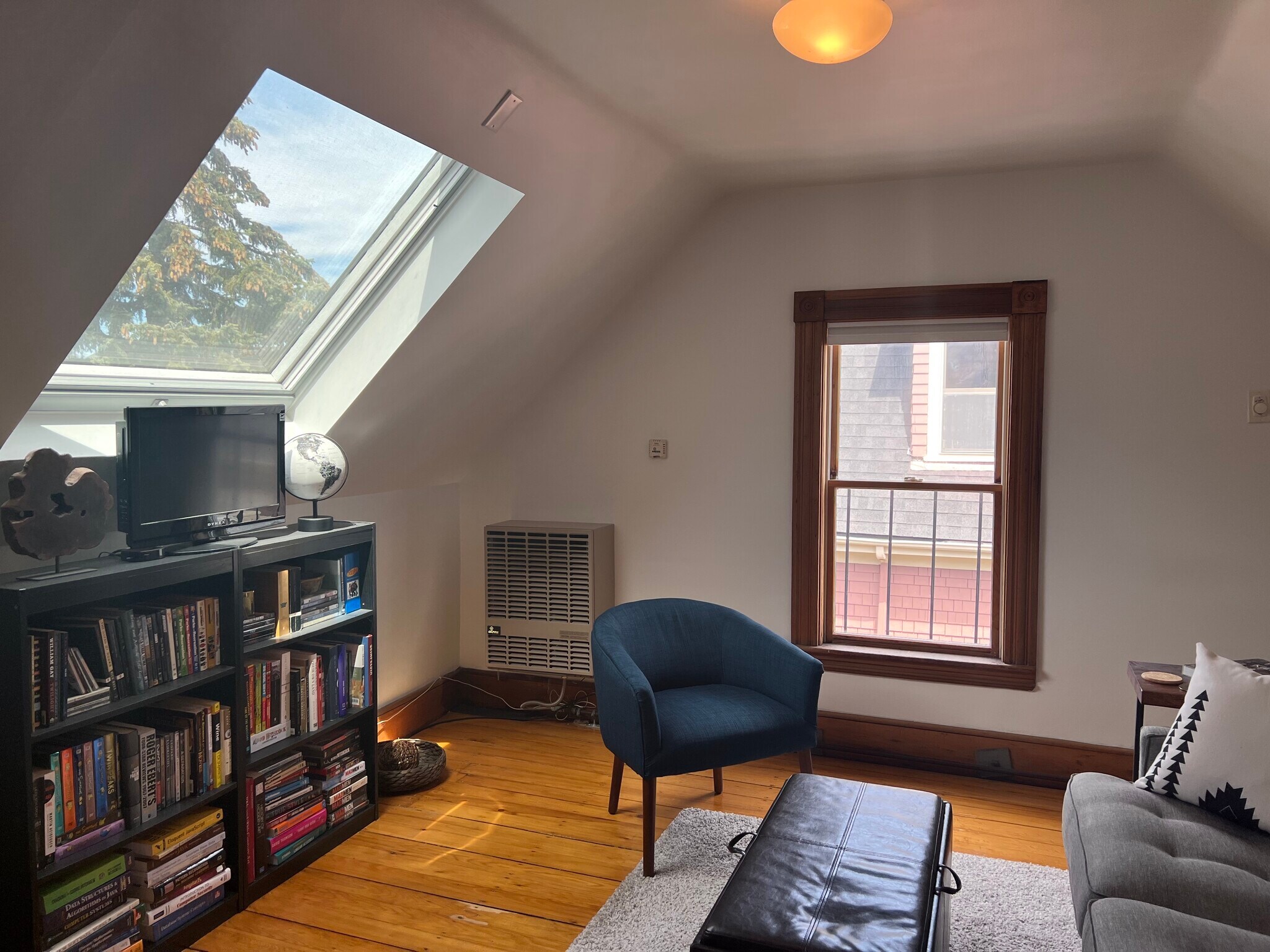 Building Photo - 83 Orchard St