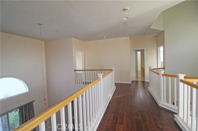 Building Photo - 206 N La Salle St