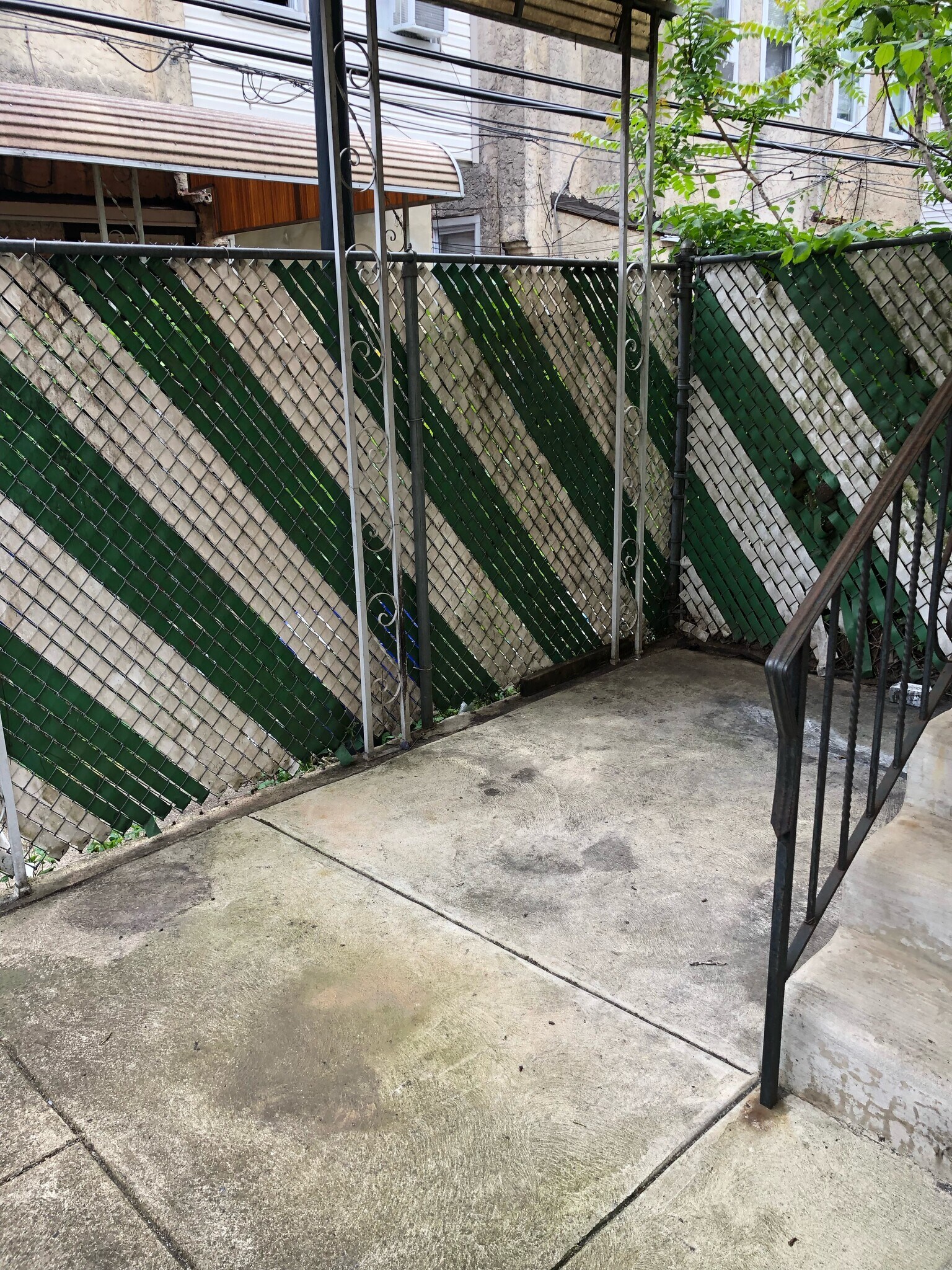 Building Photo - 5659 BLAKEMORE