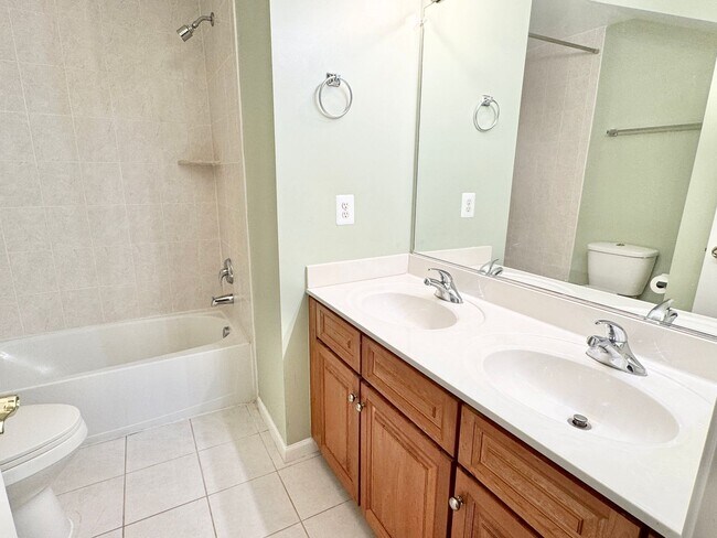 Building Photo - GORGEOUS FORMER MODEL HOME - MINUTES TO QUANTICO