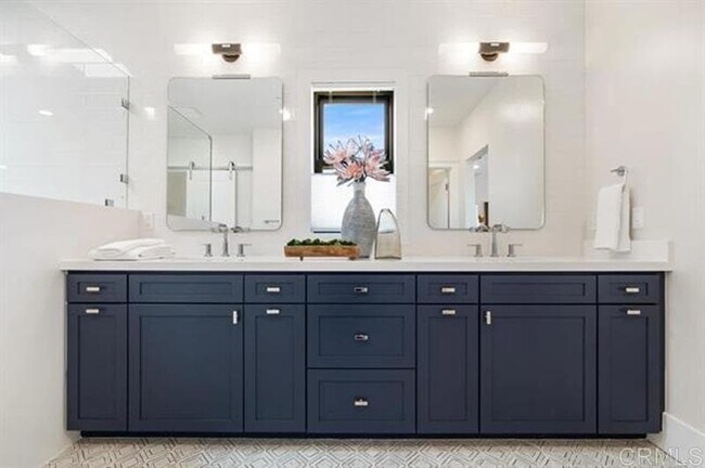 Building Photo - 3755 Adams St