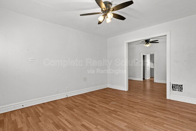 Building Photo - 4765 Goethe Ave