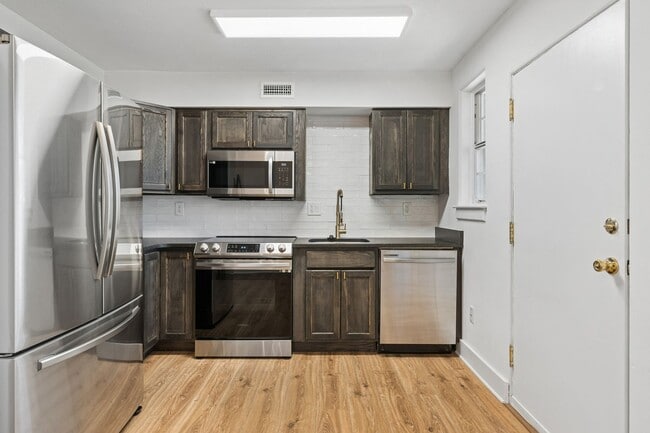 Building Photo - 55 Faris Cir