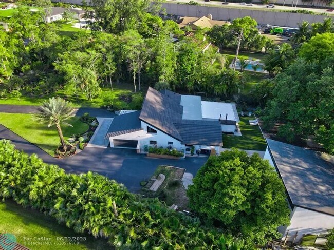 Building Photo - 5755 NW 65th Terrace