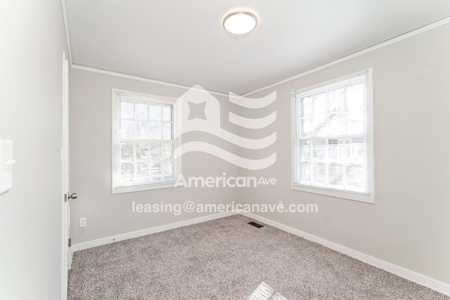 Building Photo - 2506 Coleman Ave