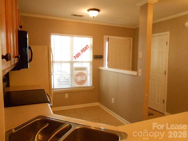 Building Photo - 10260 Reindeer Way Ln