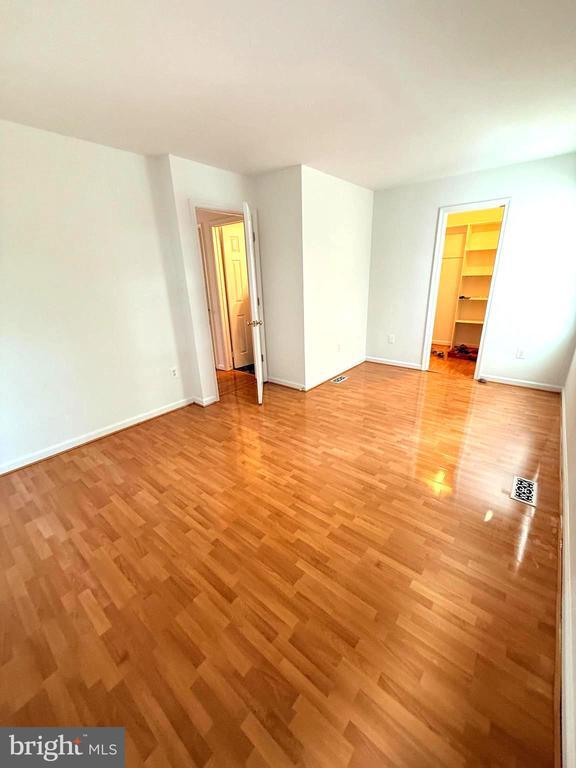 Building Photo - 5726 Edgewater Oak Ct