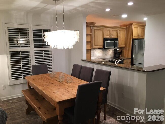 Building Photo - 646 Portside Dr