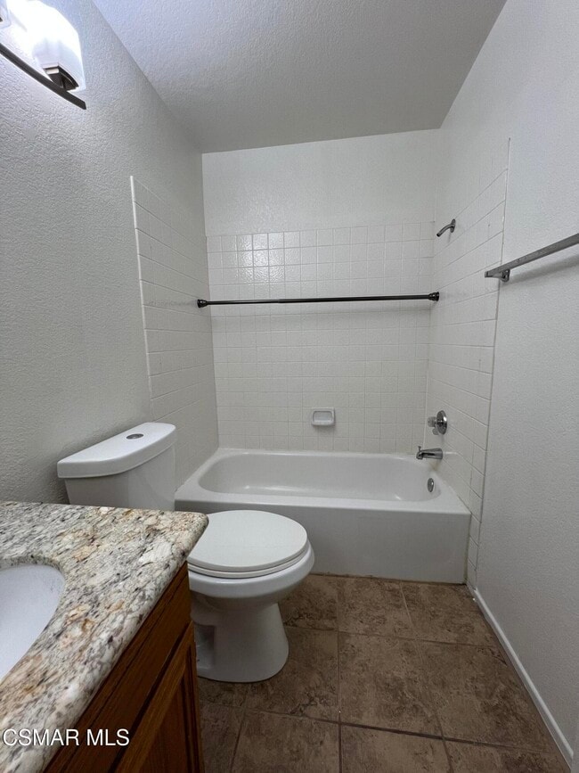 Building Photo - 831 Paseo Serenata