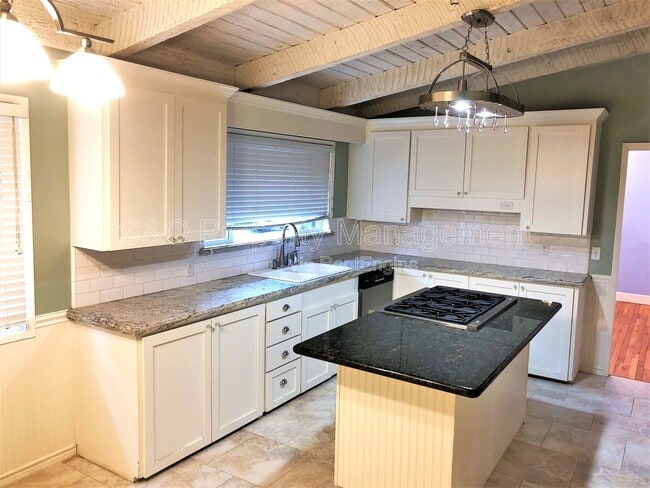 Building Photo - 3750 Whitman Cir