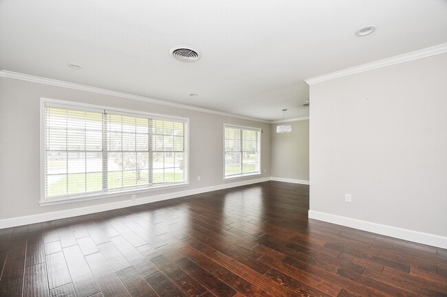 Building Photo - 4310 Woodvalley Dr