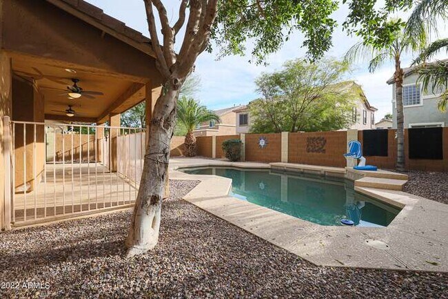 Building Photo - 17663 W Tasha Dr