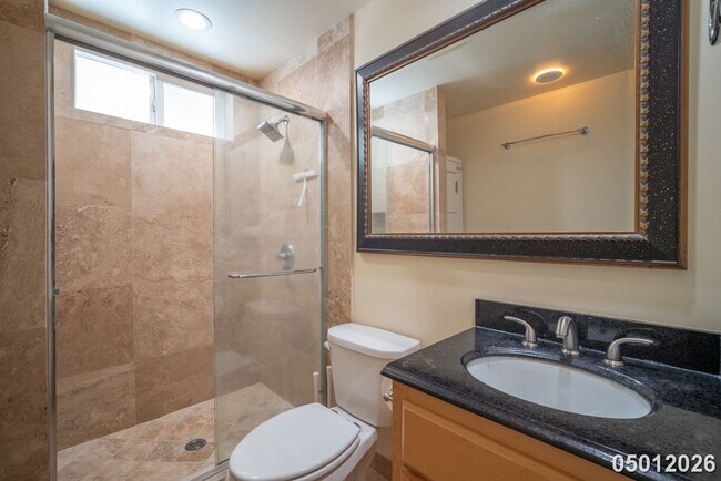 Building Photo - Available Now! Studio / 1 BA / 1 Parking stall in Kailua